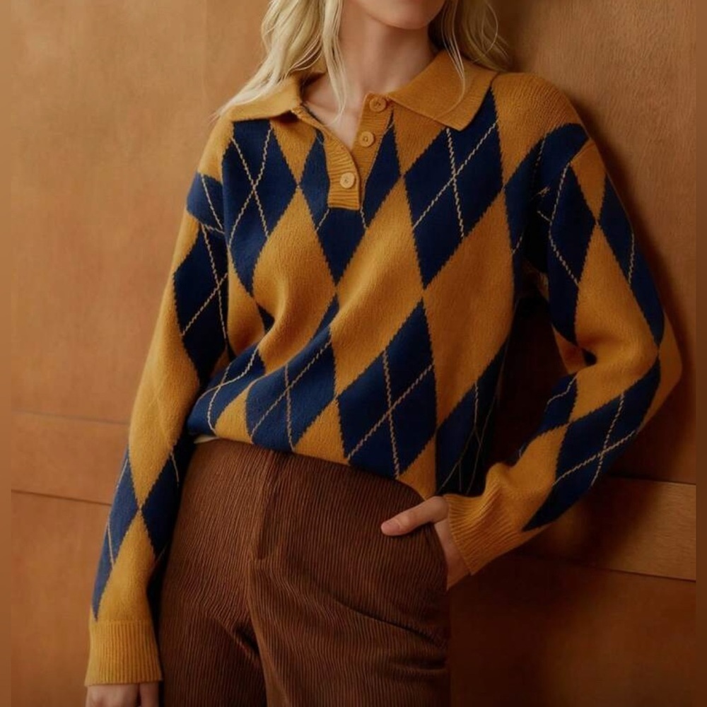 NEW Argyle Patterned Loose Fitting Polo Sweater N… - image 3